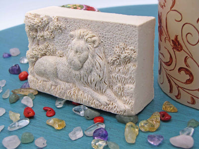 Lion in Natural Cream